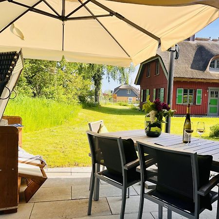 Ferienhaus Strandleben 09 Feriendorf Klein Stresow Ruegen By Ruyastay Putbus Exteriör bild